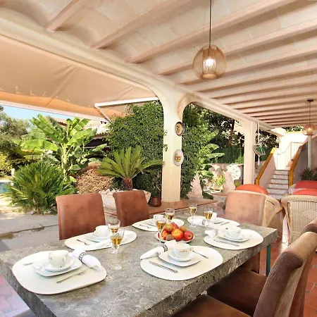 Lovely In Old Town By Renthousing * Pollenca