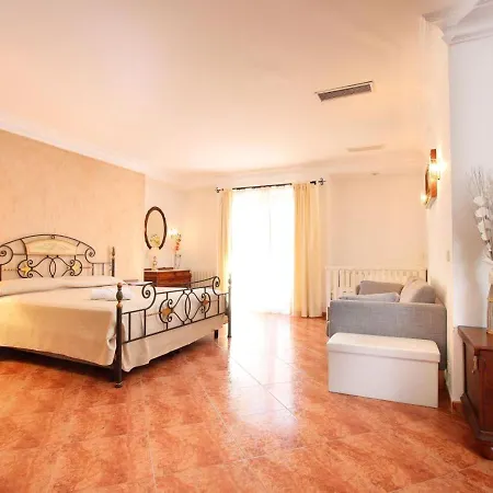 Lovely In Old Town By Renthousing Villa Pollenca