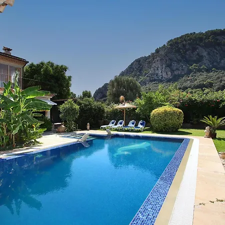 Lovely In Old Town By Renthousing * Pollenca